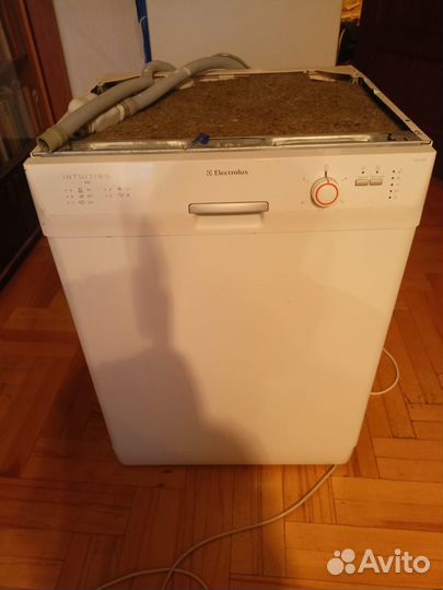 Посудомоечная машина Electrolux ESF63021