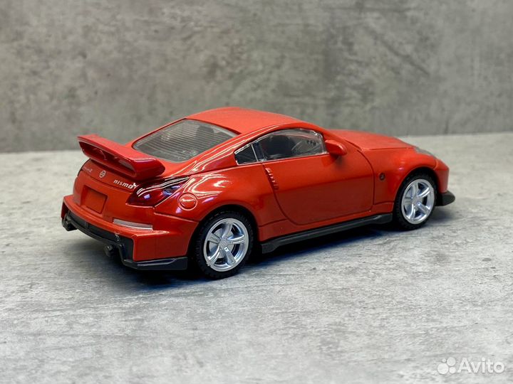 Коллекционная модель Nissan 350Z Nismo 1:43