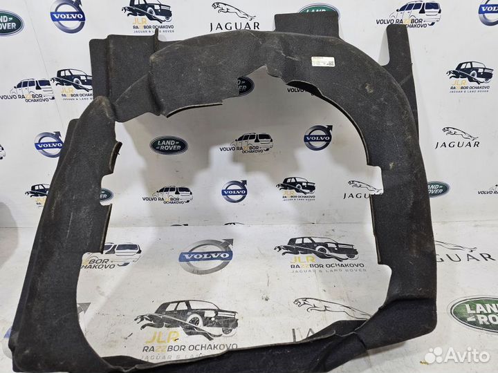 Обшивка запасного колеса Range Rover Velar L560