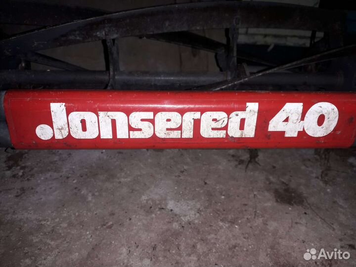 Газонокосилка механическая Jonsered 40