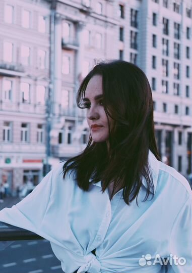 Помощник звукорежиссера; фотографа