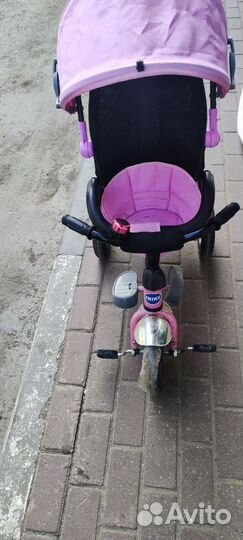 Трехколесный велосипед с ручкой