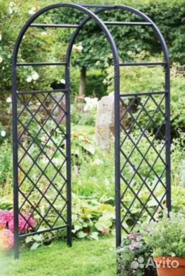 Кованные арки, подставки для цветов