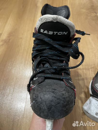 Продам хоккейные коньки Easton