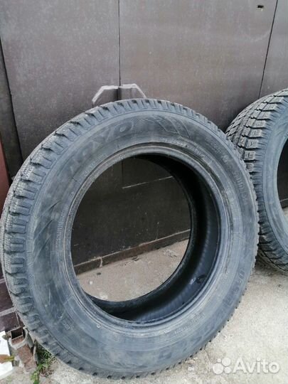 Toyo Observe GSi-5 235/60 R17 102T