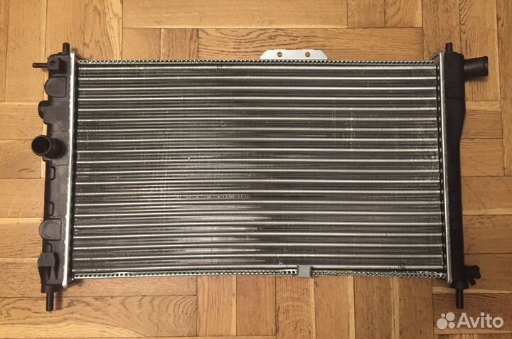 Радиатор Daewoo Nexia 2 механика 2008