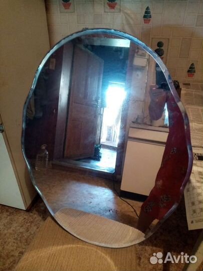 Зеркало настенное