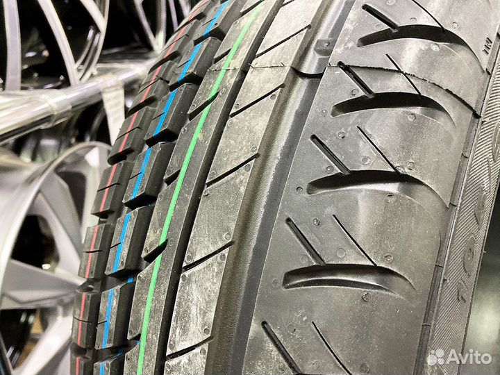 Viatti Strada Asimmetrico V-130 205/65 R15