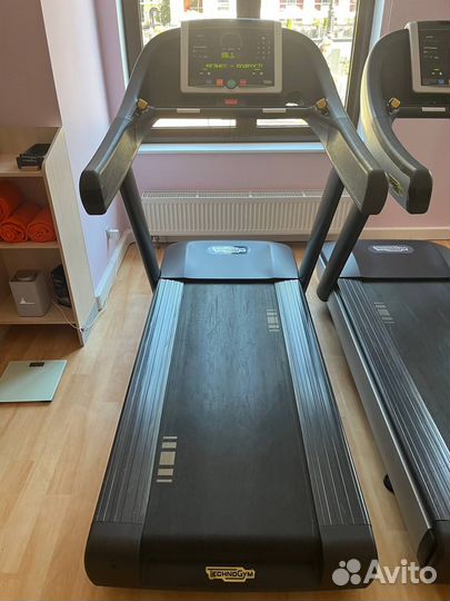 Беговая дорожка Technogym
