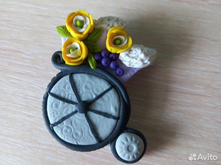 Брошка Букет