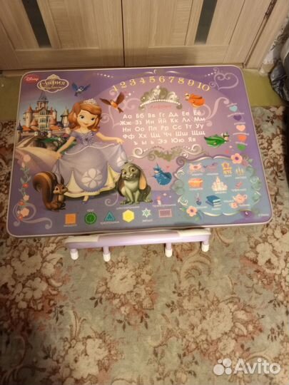 Детский стол и стул