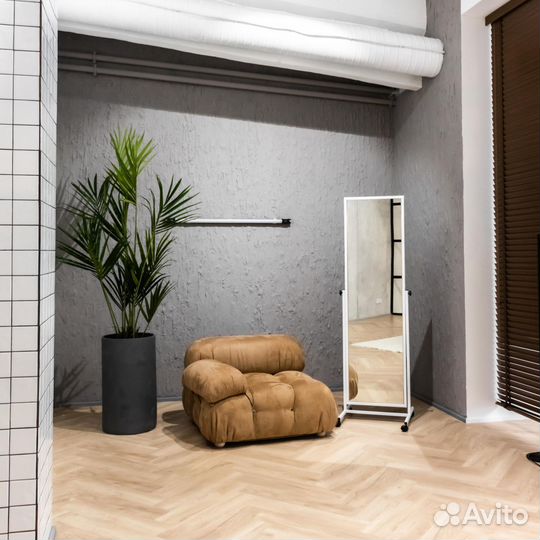 Зеркало напольное Liberty на колесах, белый муар