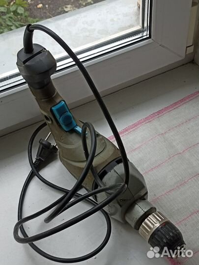 Электродрель Ferm рабочая