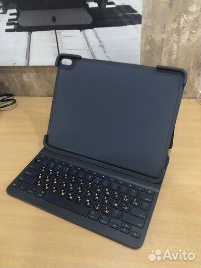 Чехол-клавиатура на iPad Pro 12.9 2018