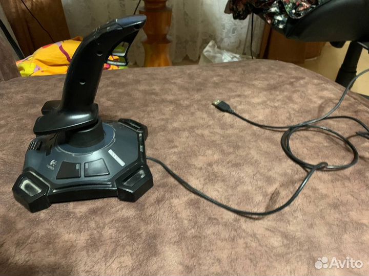 Джойстик для авиасимуляторов Logitech