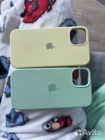 Чехлы на iPhone 13