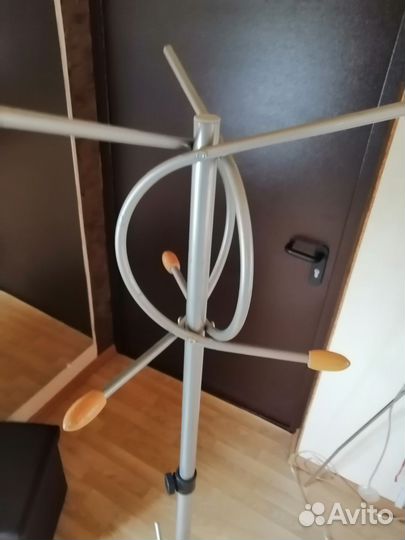 Вешалка напольная