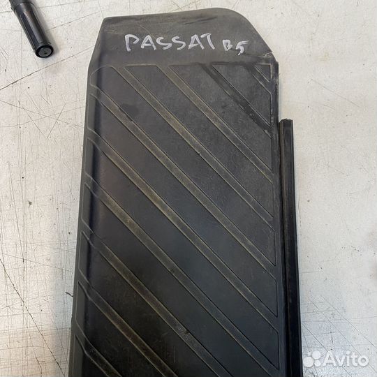 Накладка Volkswagen Passat B5
