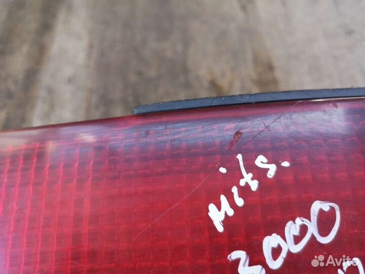 Фонарь задний правый додж стелс