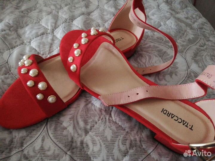 Босоножки новые, 39 размер