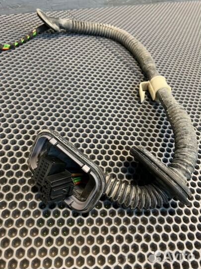 Проводка двери задняя левая Porshe Panamera 970