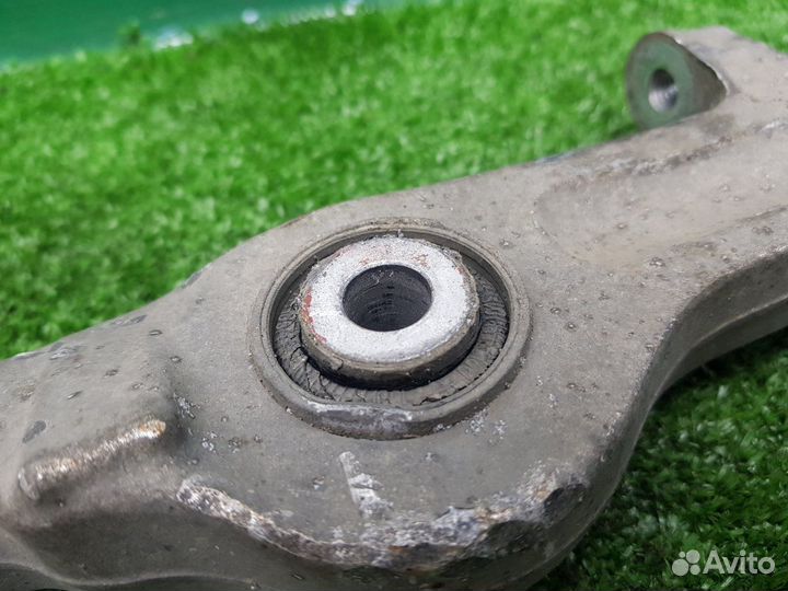 Рычаг подвески нижний передний правый Audi A4 B6