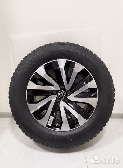 Новые Volkswagen Touareg, Nokian 255/60 R18