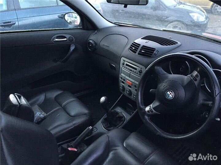 Разбор на запчасти Alfa Romeo 147