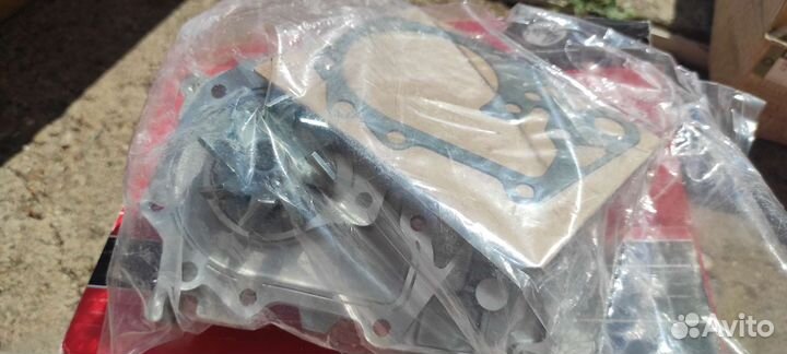 Помпа на K4m из комплекта грм с помпойKP15671XS