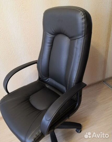 Компьютерное кресло