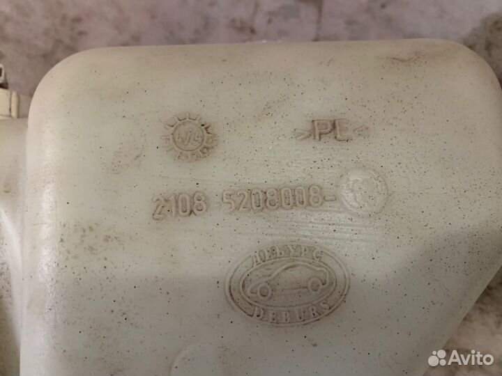 Бачок омывателя Лада 2108