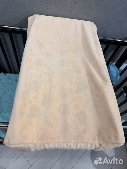 Пеленальная доска на кроватку