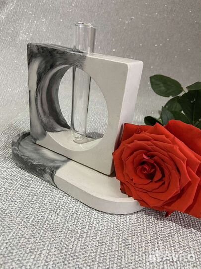 Ваза с колбой