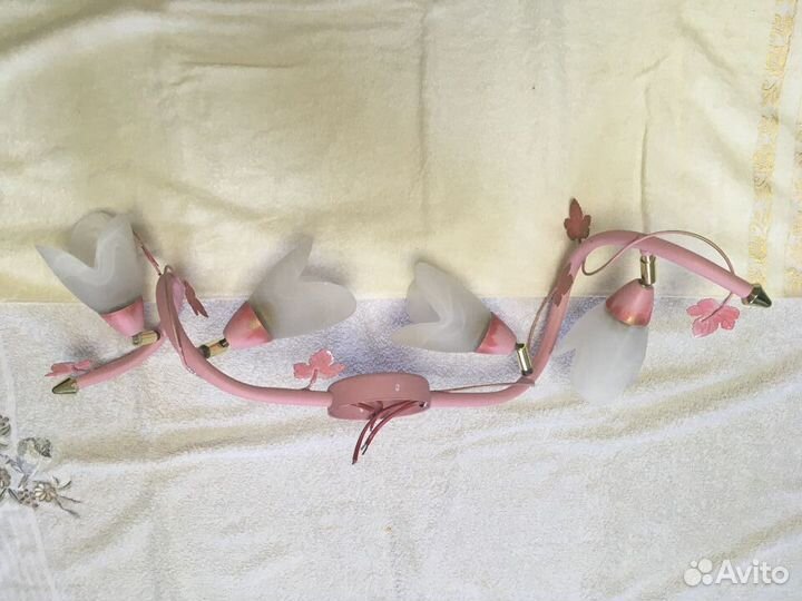 Продаю люстру