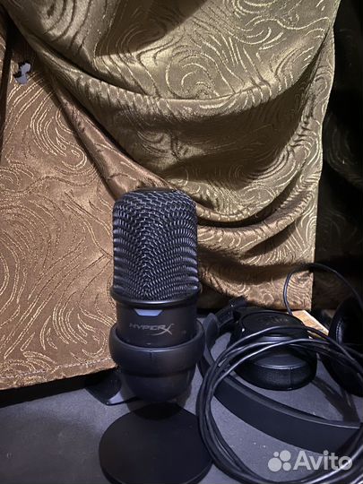 Студийный микрофон HyperX solocast