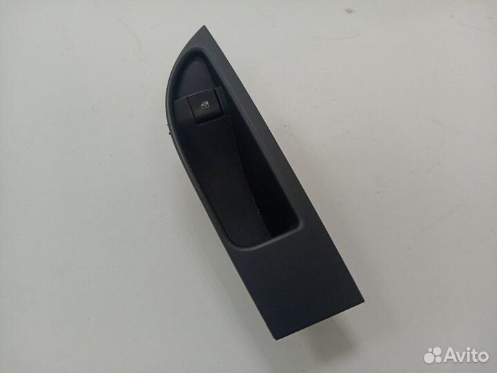 Кнопка стеклоподъемника Opel Astra 68 A16XER 2010