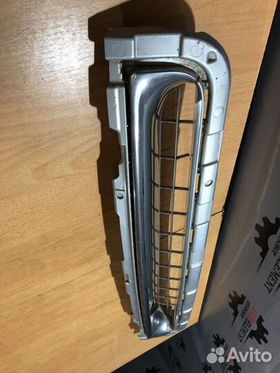 Решетка радиатора Renault Fluence