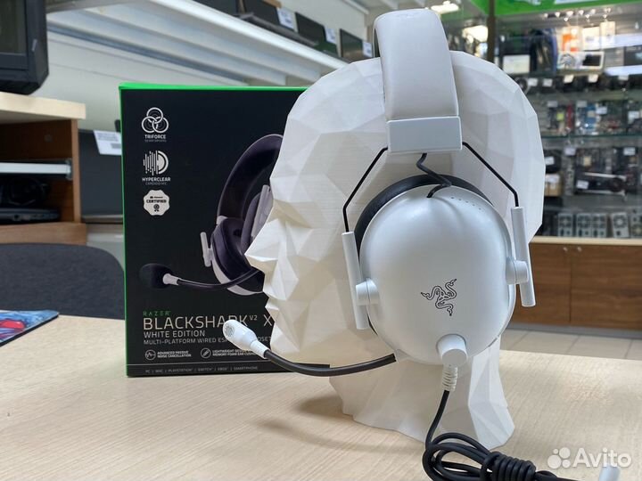 Гарнитура игровая Razer Blackshark V2 X White