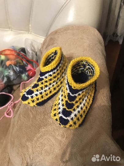 Вязаные теплые домашние тапочки