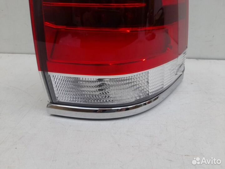 Фонарь правый Toyota Land Cruiser 200 2015-2021