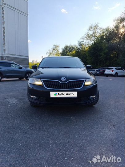 Skoda Rapid 1.6 AT, 2018, 94 000 км