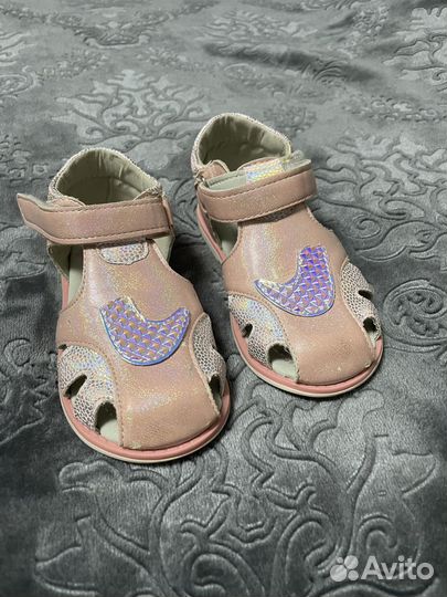 Сандали для девочки 26