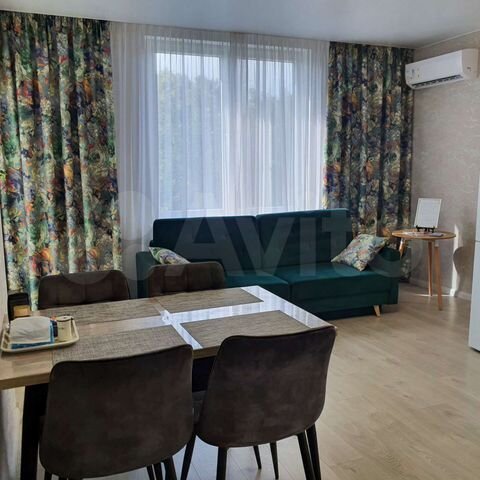 2-к. квартира, 65 м², 8/10 эт.