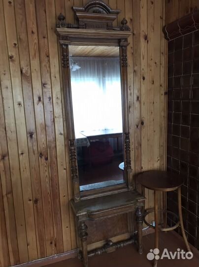 Антикварная мебель