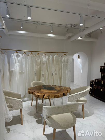 Стол из векового слэба в наличии