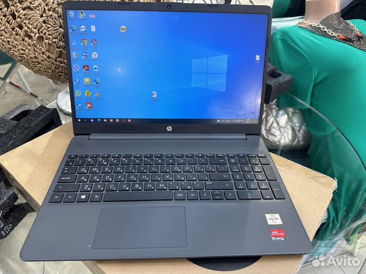 Ноутбук HP desktop-O9T11H0