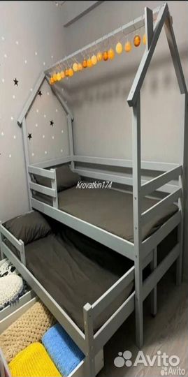 Детская кровать белая из массива березы для 2-х де