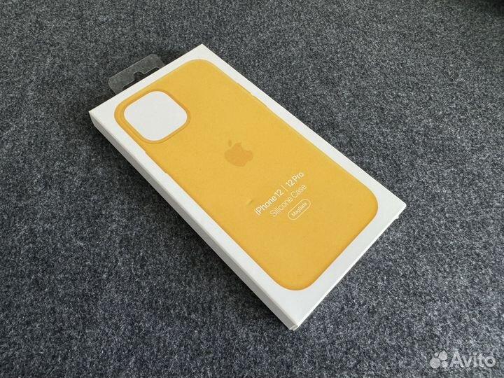 Чехол Apple Silicone Case iPhone 12 / 12 Pro