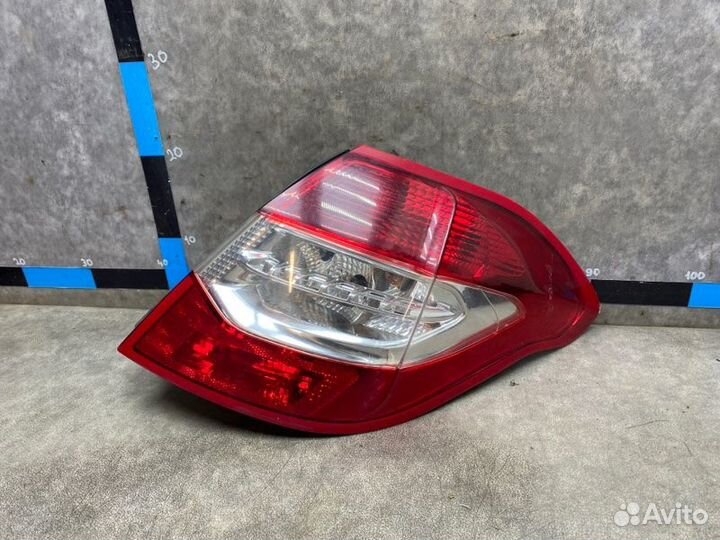 Фонарь задний правый Citroen C4 2 1.6 EP6 (120) AT