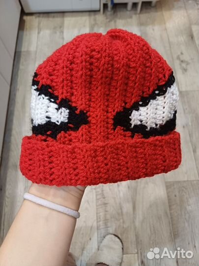 Шапка вязаная бини человек паук